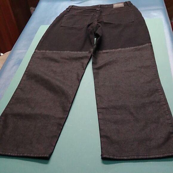 NWT Hollister Ultra High-Rise Dad Jeans in Dark Charcoal/Black - Picture 7 of 10